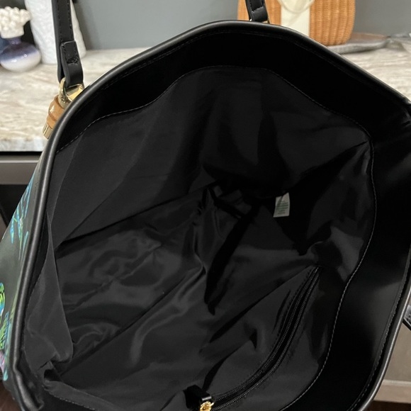 Lilly Pulitzer Meema Tote - Picture 9 of 10